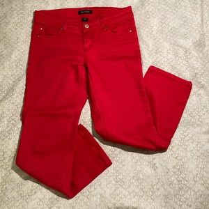 White House Black Market Red Cropped Denim Pant 🎆🎇